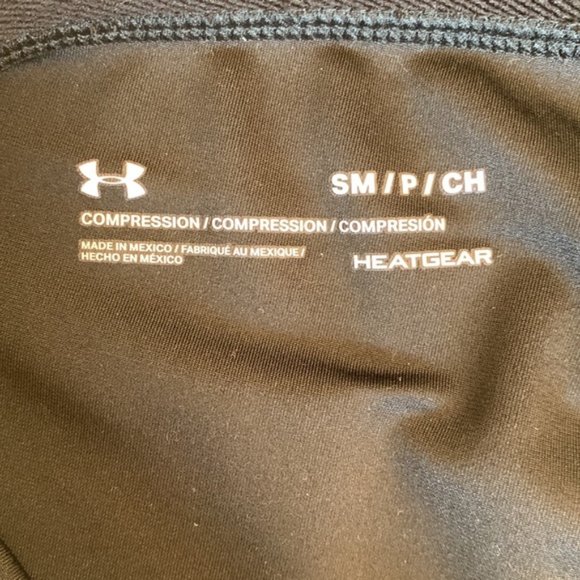 Under Armour HeatGear Bike Shorts (size small) - Picture 7 of 7